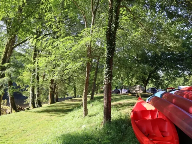 Camping La Berge Ombragée